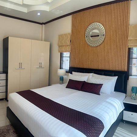 Malinee Villa Phuket Bang Tao Beach  Exteriör bild
