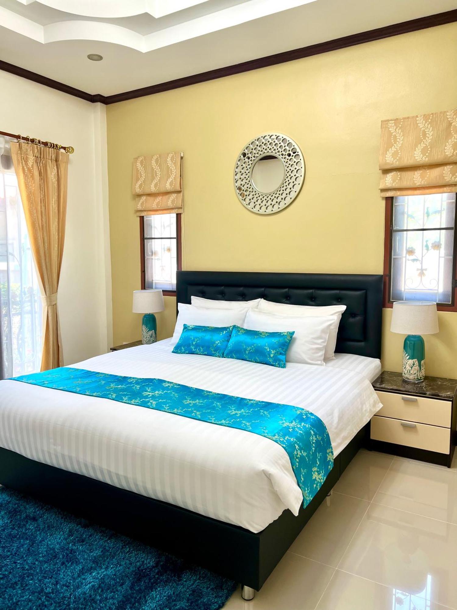 Malinee Villa Phuket Bang Tao Beach  Exteriör bild