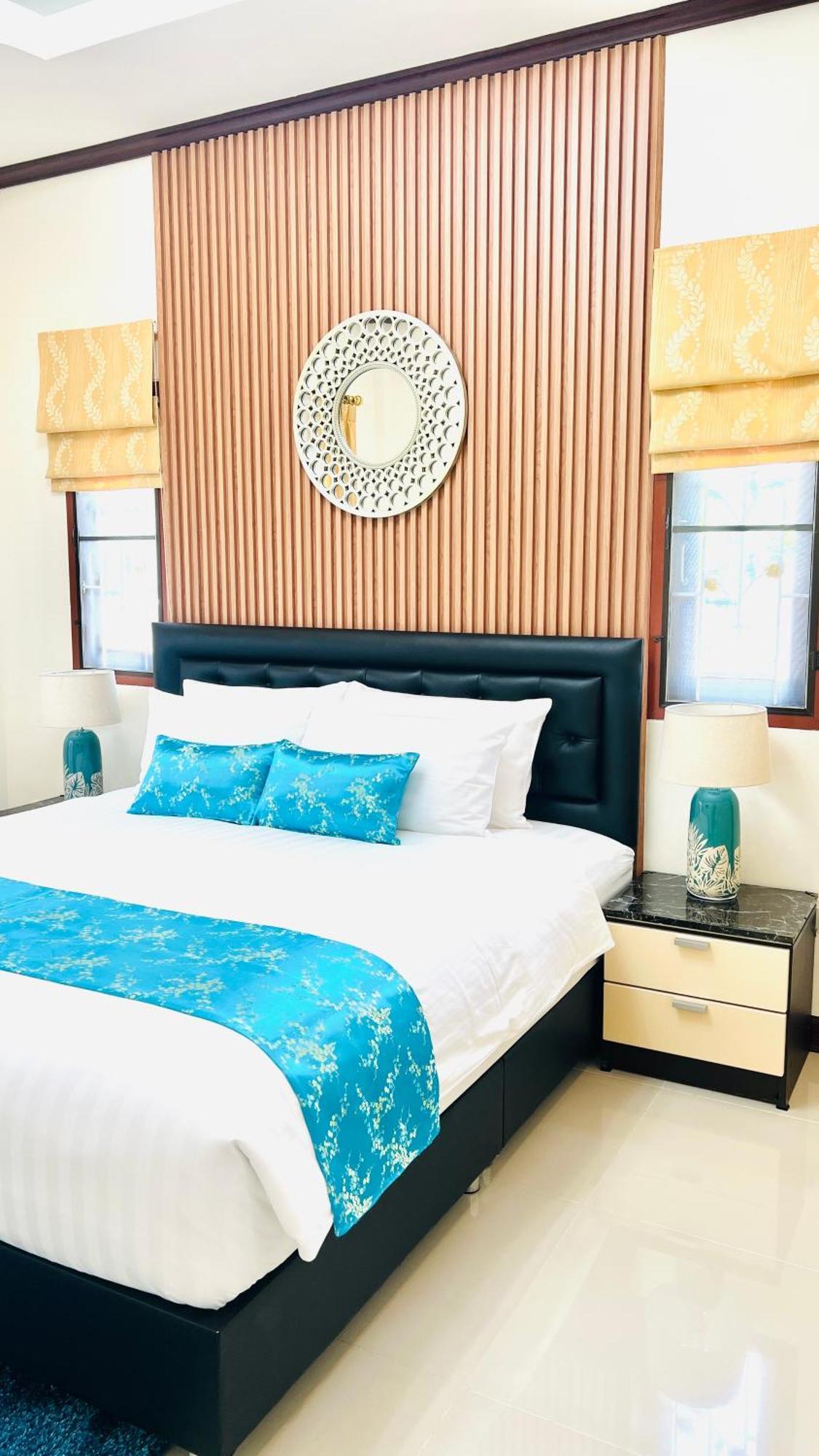 Malinee Villa Phuket Bang Tao Beach  Exteriör bild